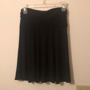 Stretchy ruched waist black skirt
